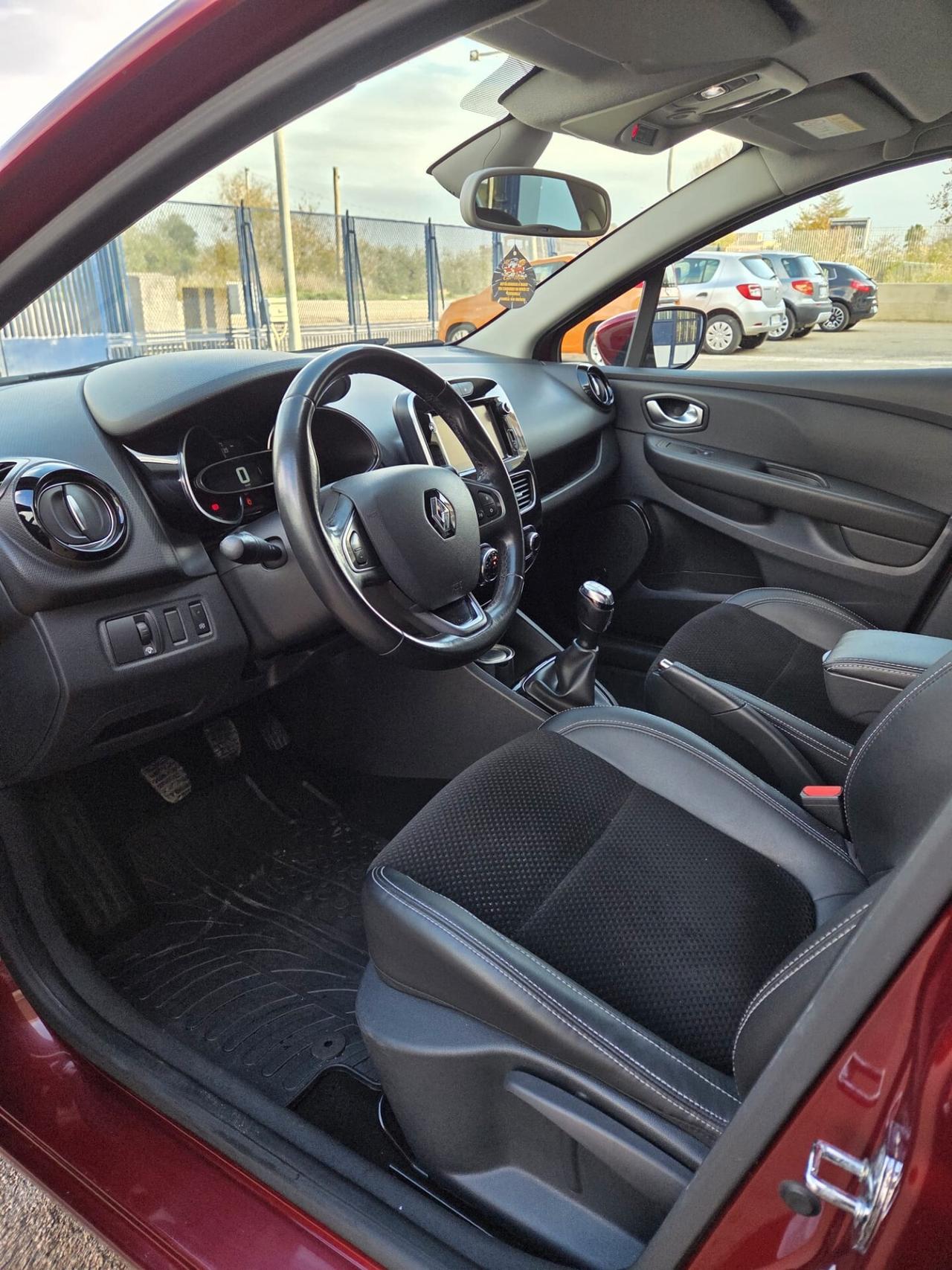 Renault Clio dCi 8V 75 CV Start&Stop 5 porte Energy Intens