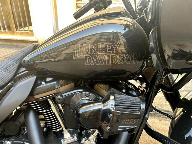HARLEY-DAVIDSON CVO Road Glide ST