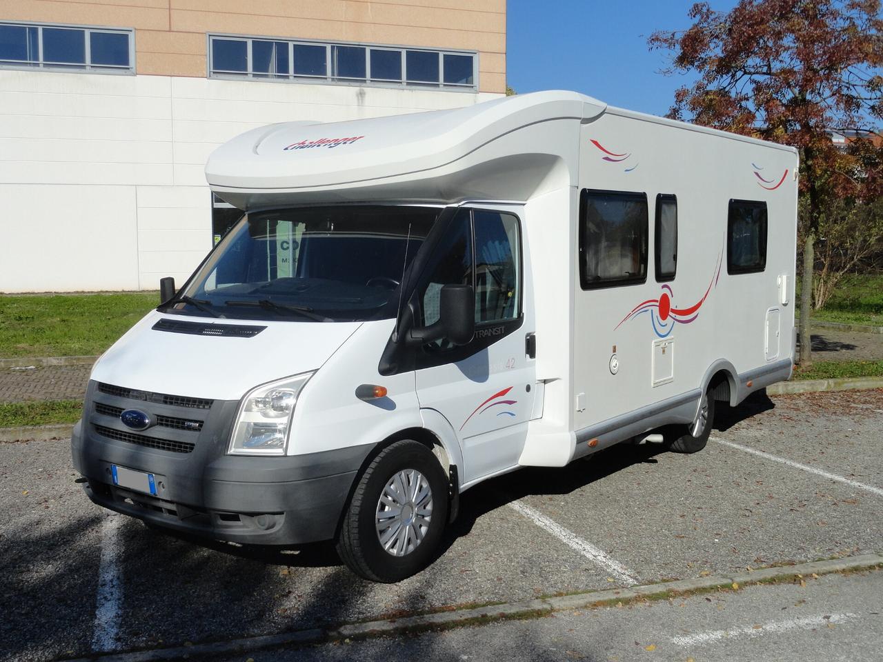 Challenger Genesis 42 Con letto nautico