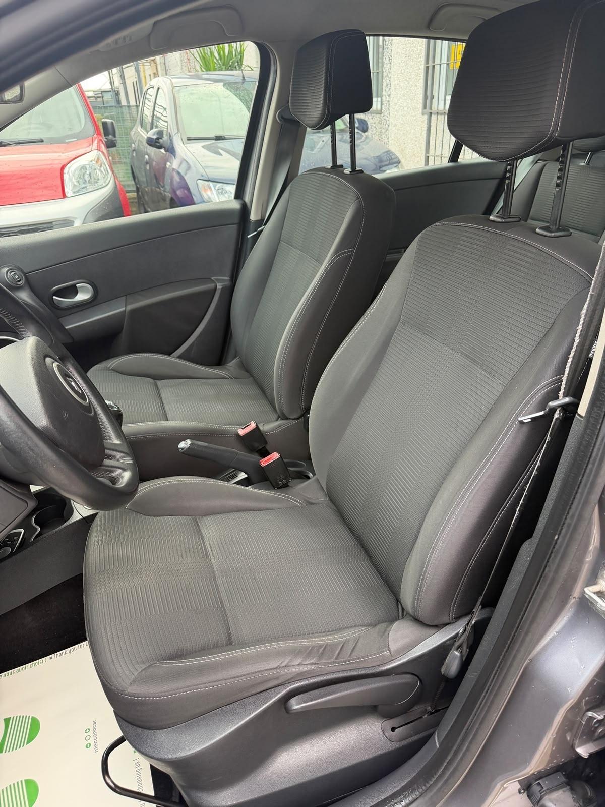 Renault Clio 1.2 16V 5 porte Luxe
