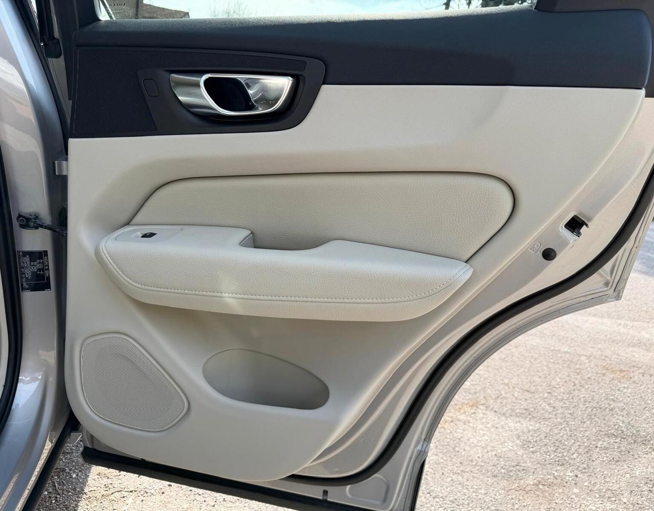 Volvo XC 60 XC60 B4 (d) AWD Geartr. Inscription Pilot Assist II