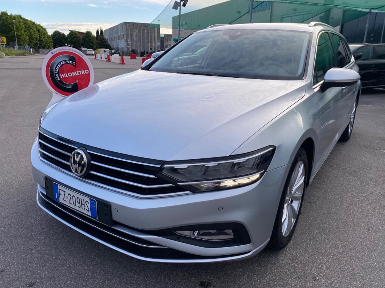 Volkswagen Passat Sw My20 DSG 2.0 150 CV Garantita