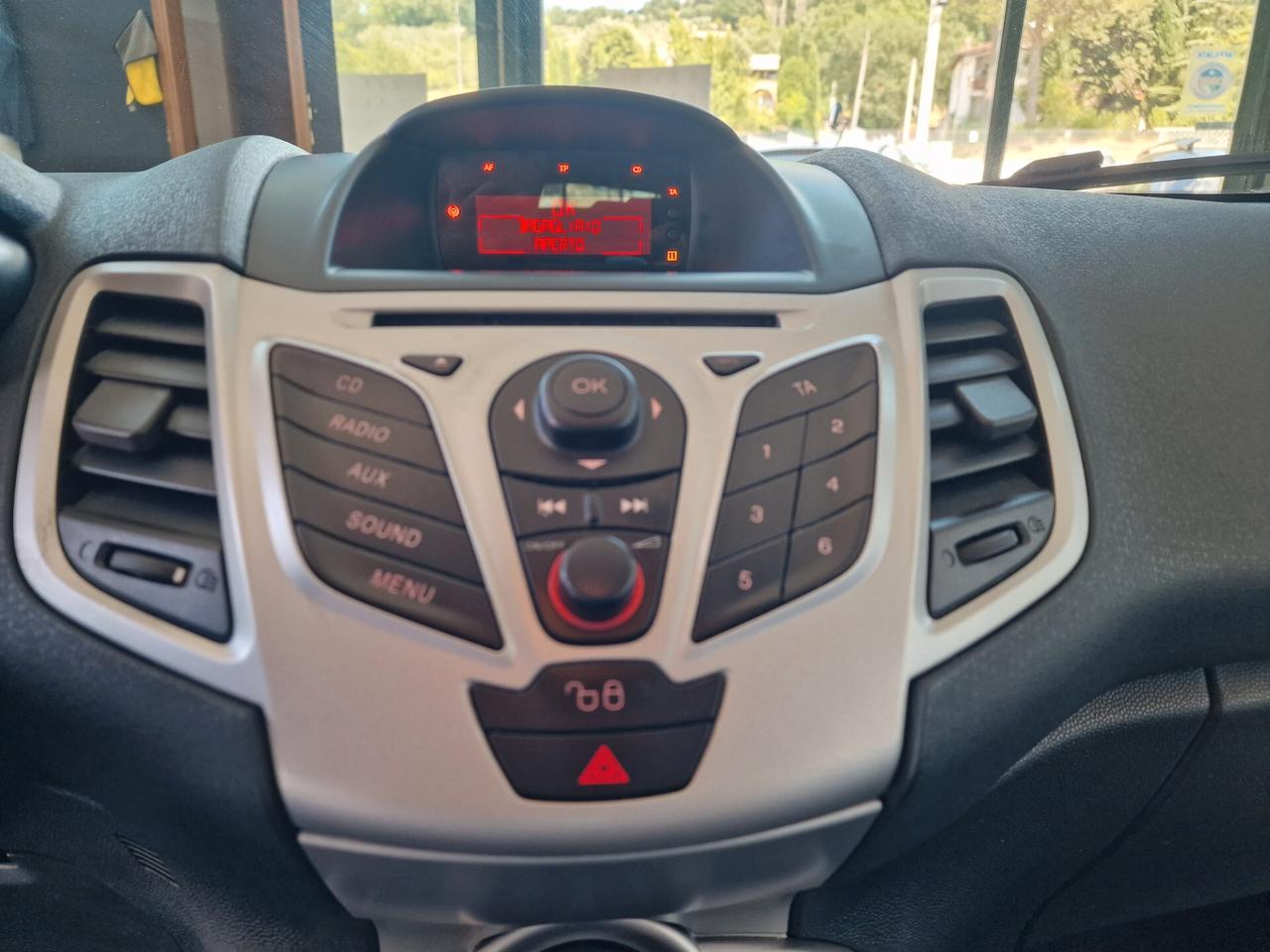 Ford Fiesta 1.4 5 porte Bz.- GPL Titanium