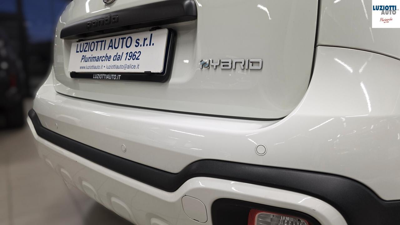 Fiat Panda CITY CROSS 1.0 HYBRID