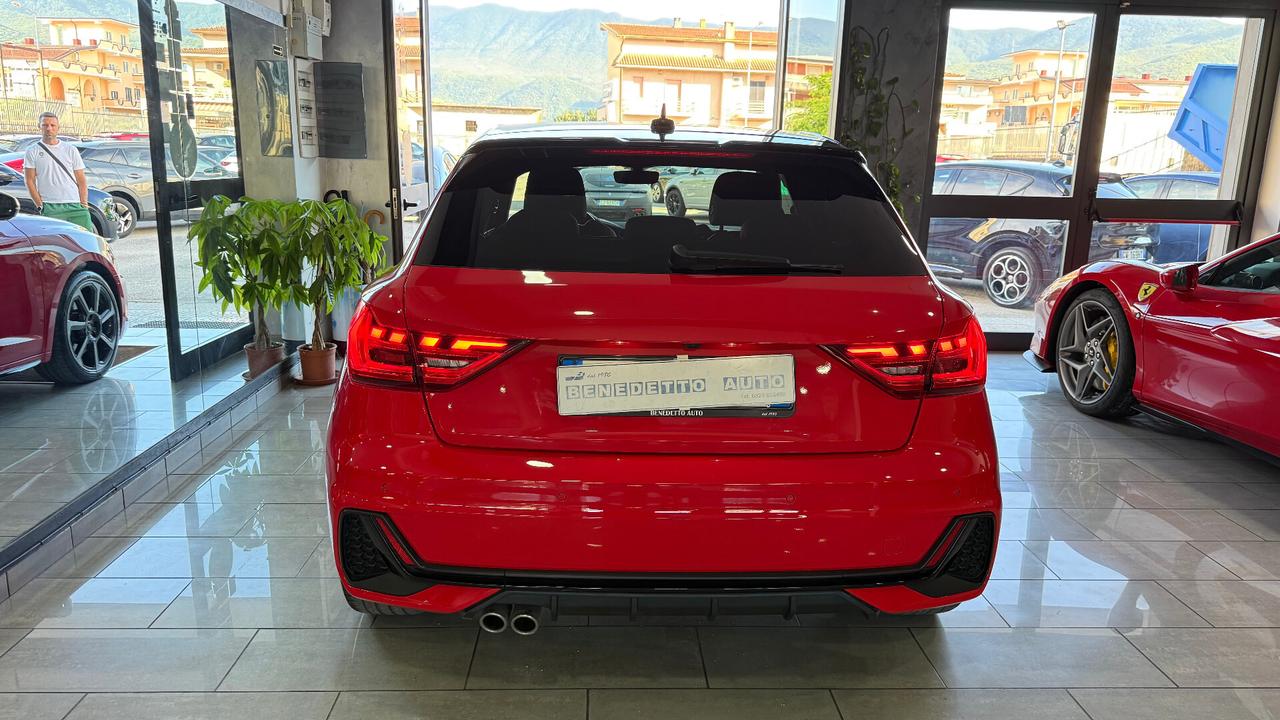 Audi A1 SPB 40 TFSI S tronic Identity Black