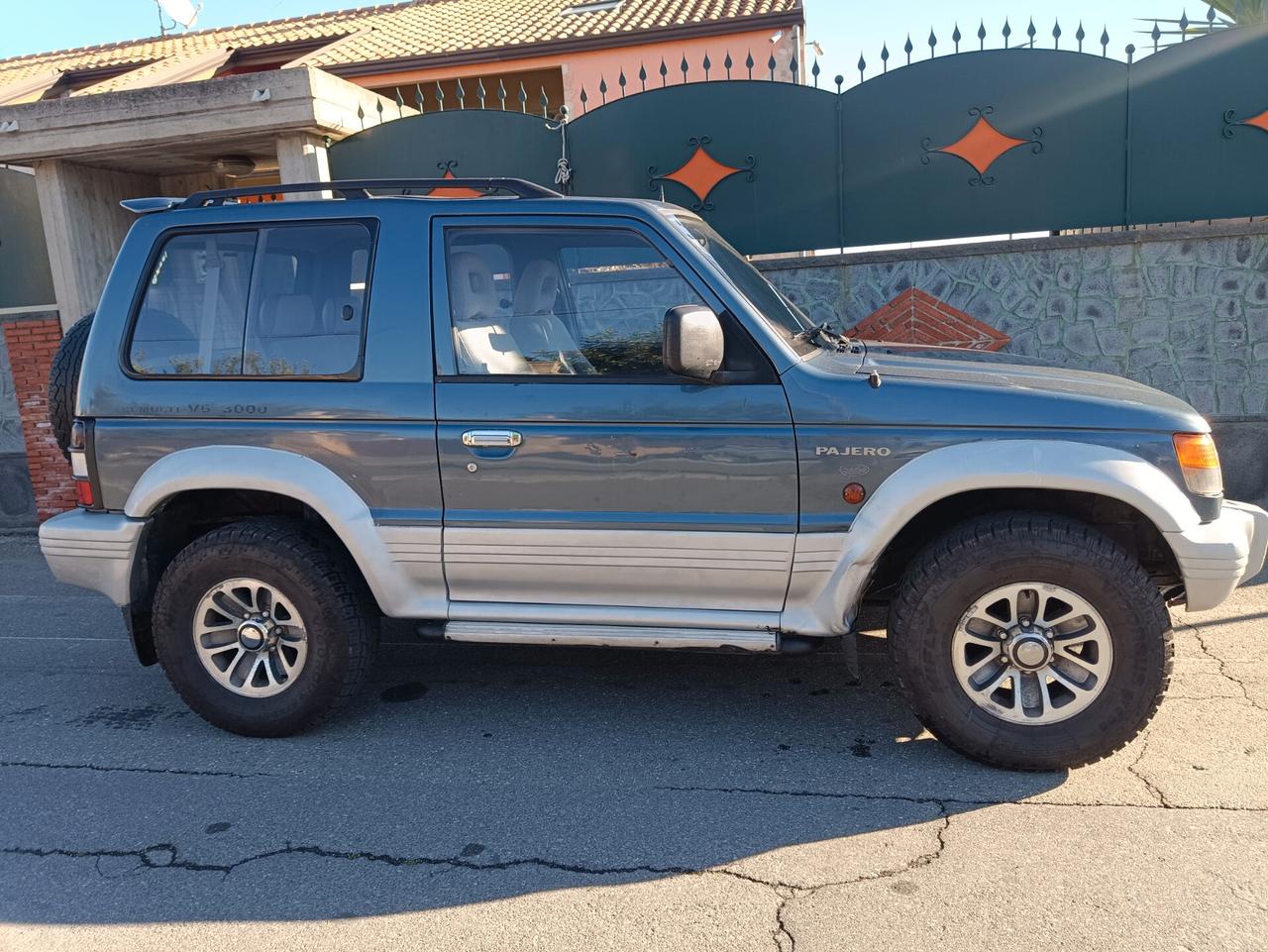 Mitsubishi Pajero V6 GLS 3.0 cc ASI