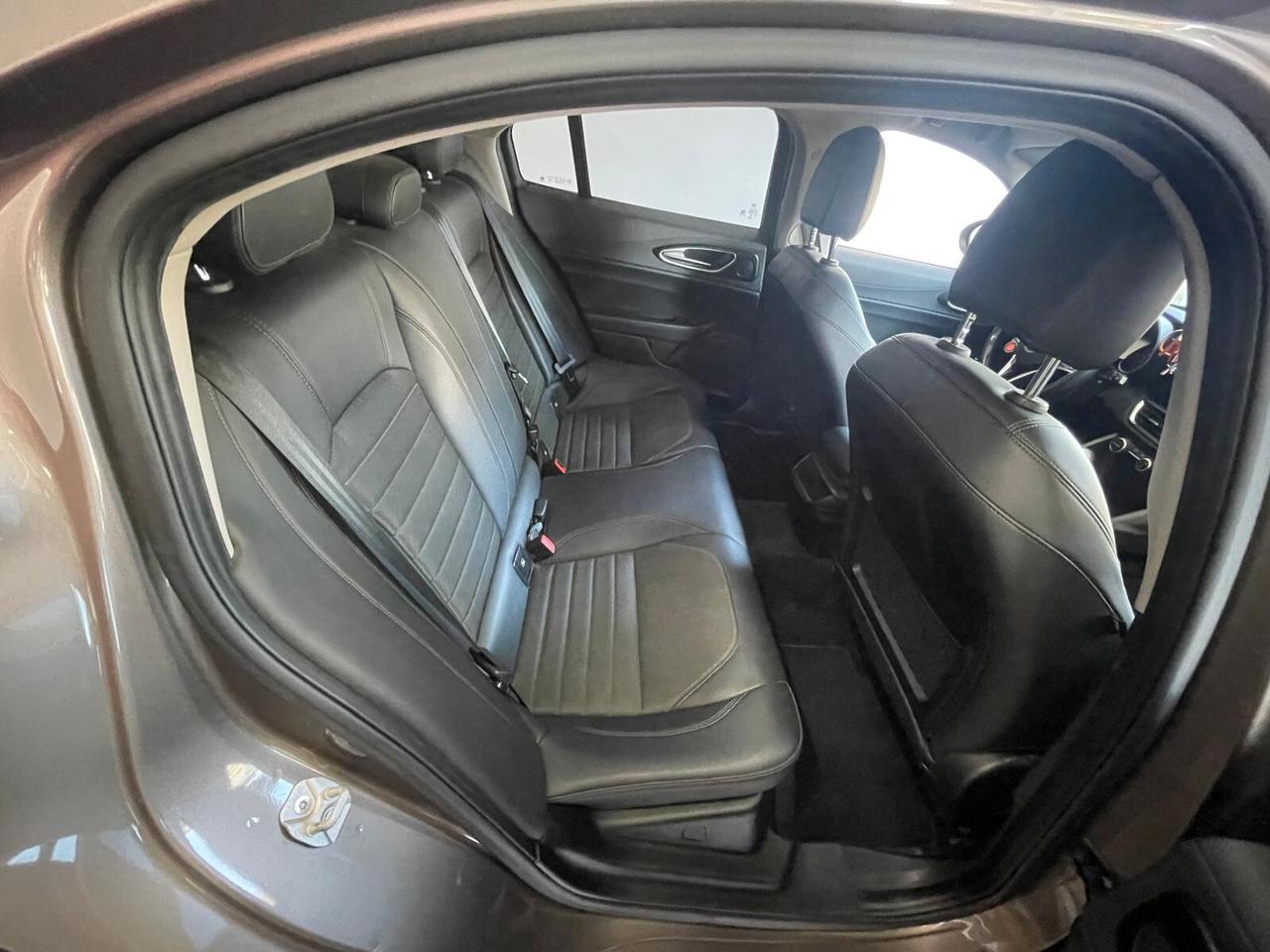 Alfa Romeo Giulia 2.2 Turbodiesel 150 CV