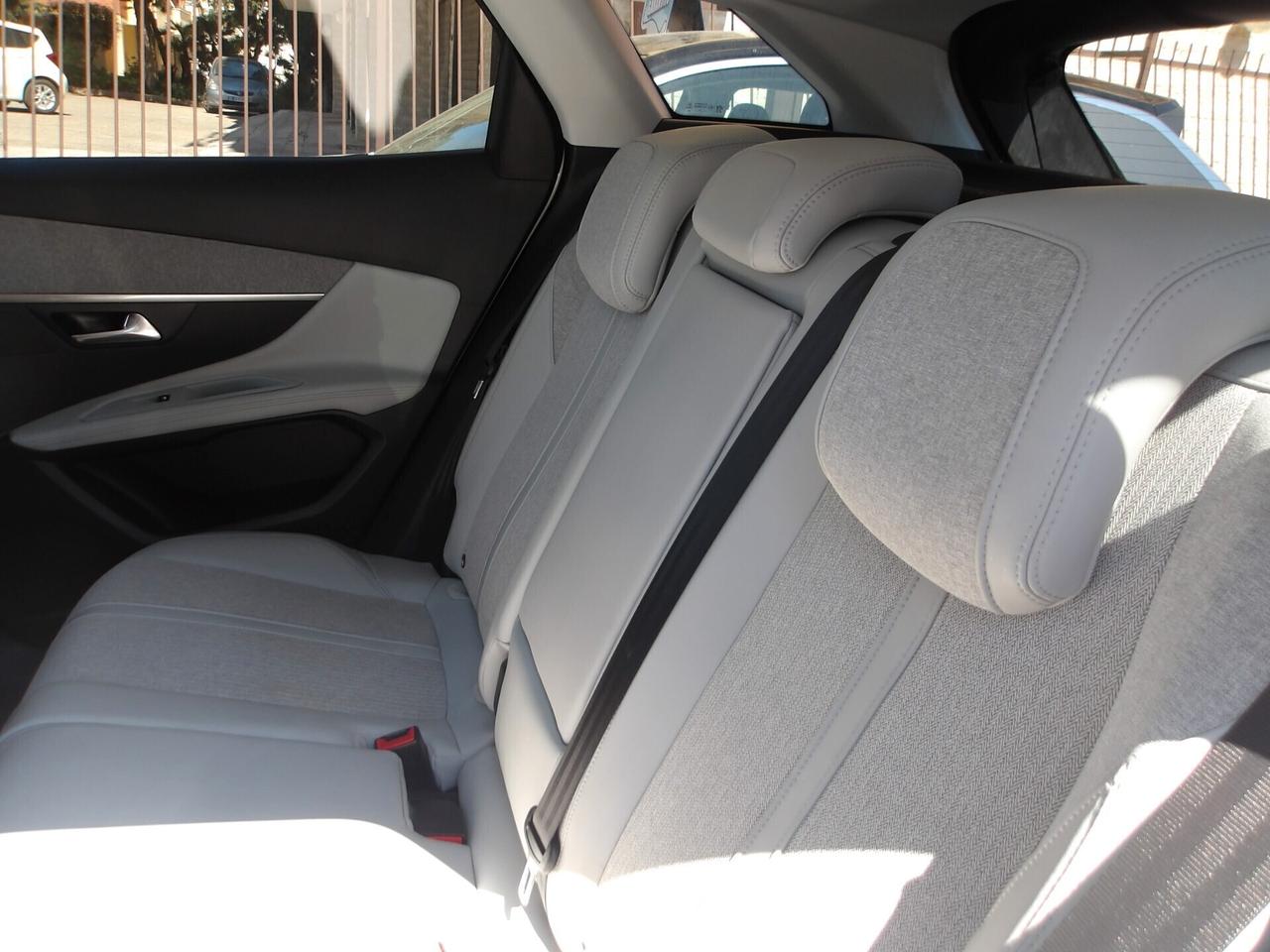 PEUGEOT 3008 1.6 BENZ-AUTO-RETROC-NAVI