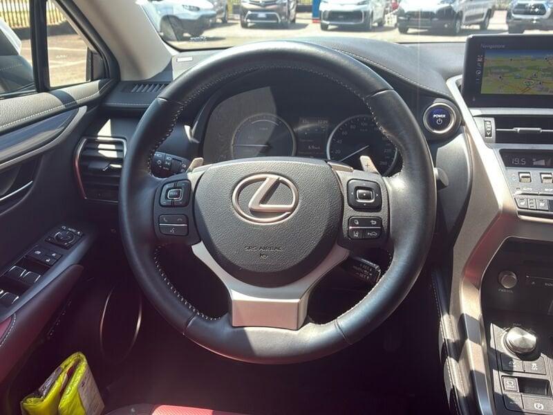 Lexus NX NX 300h 2.5 Luxury 4wd cvt