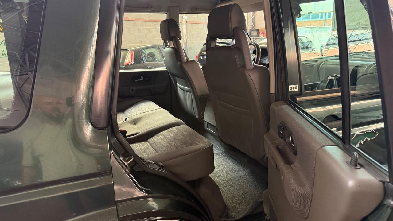Land Rover Discovery 2.5 Td5 5 porte Luxury Head