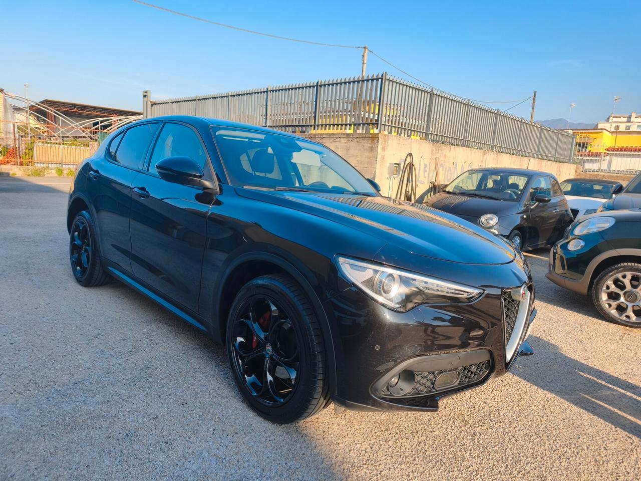Alfa Romeo Stelvio 2.2 Turbodiesel 210 CV AT8 Q4 Super Total black
