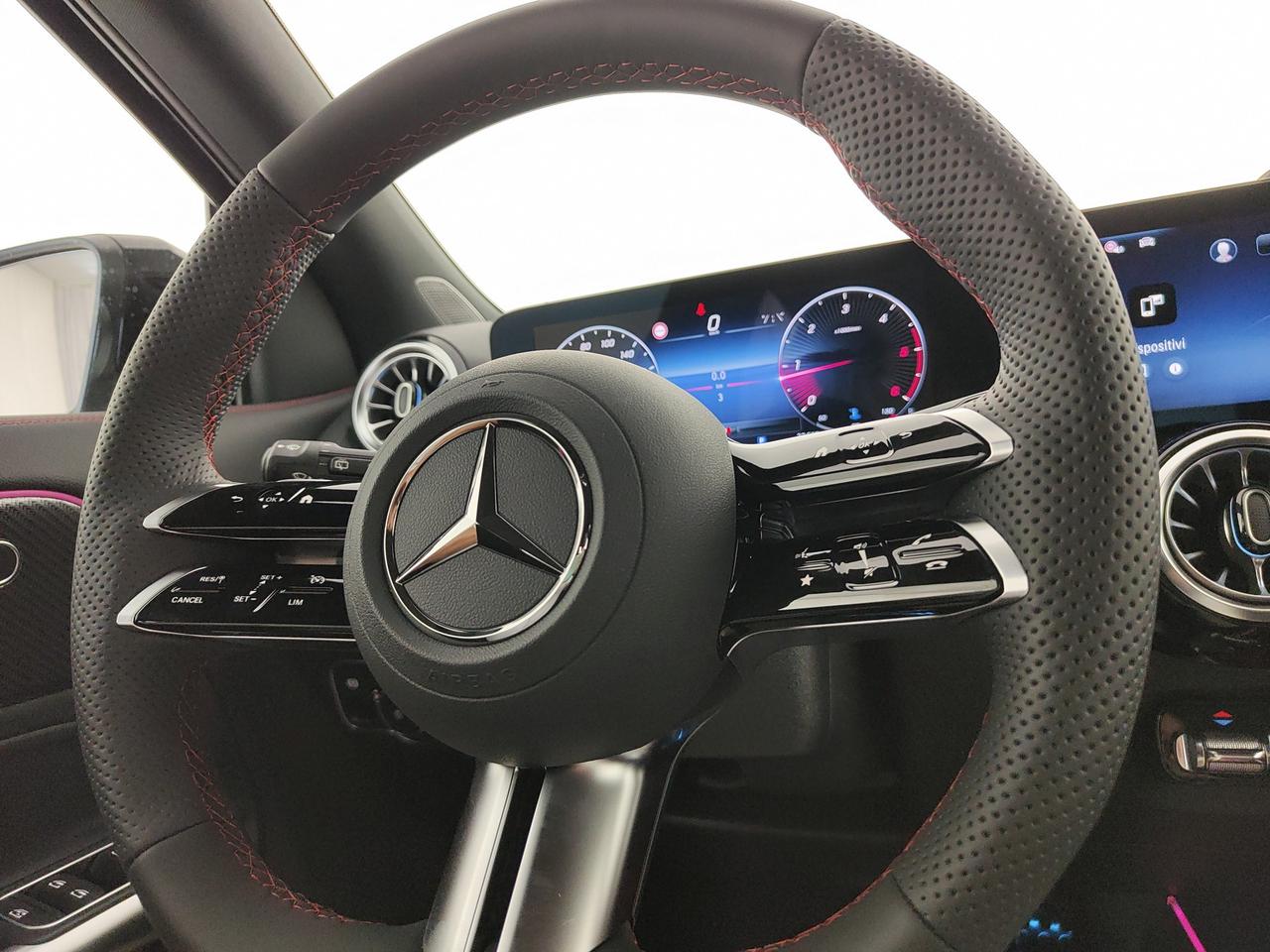 Mercedes-Benz GLA 180 d