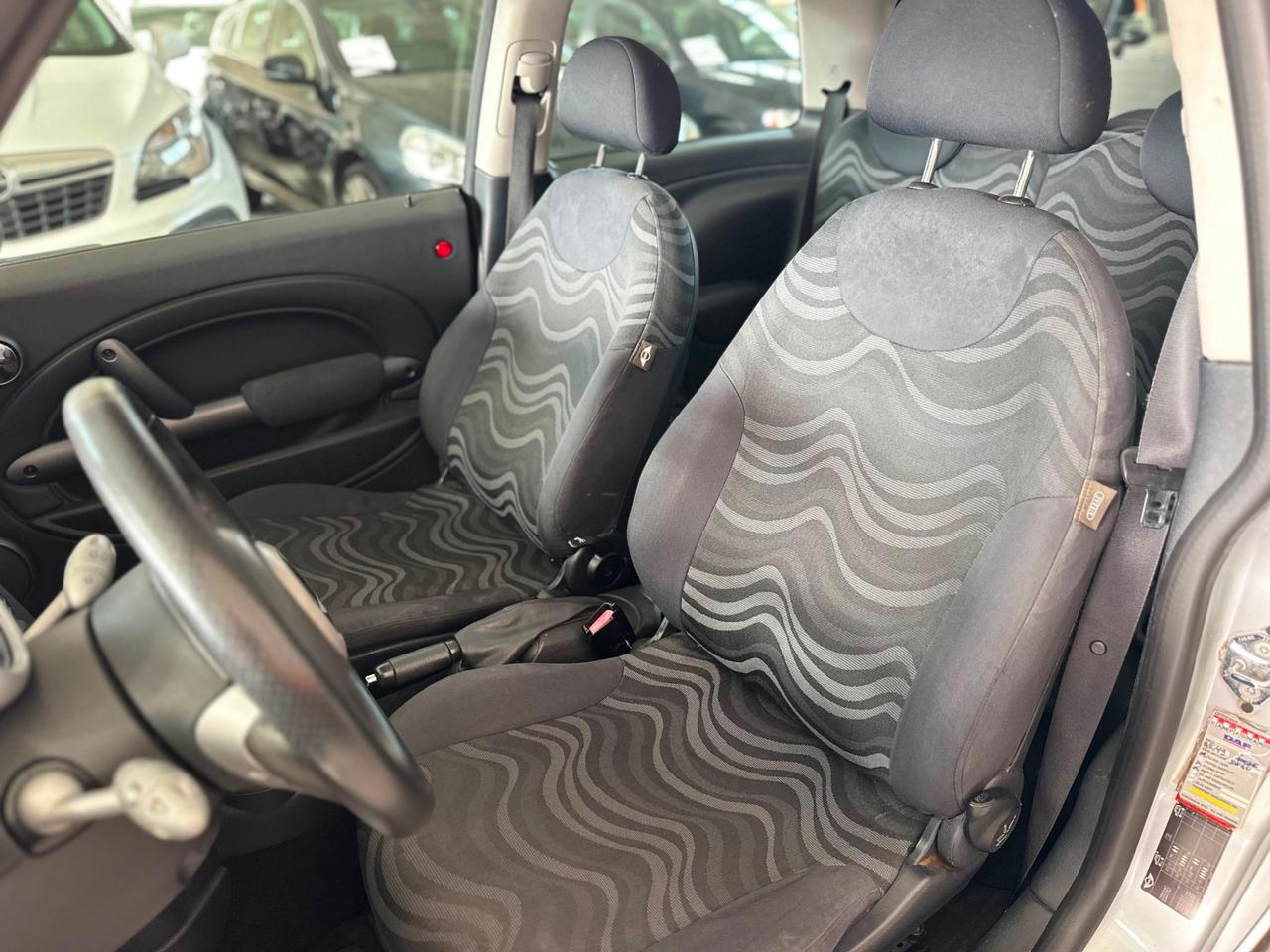 Mini 1.6 16V One de luxe NEOPATENTATI