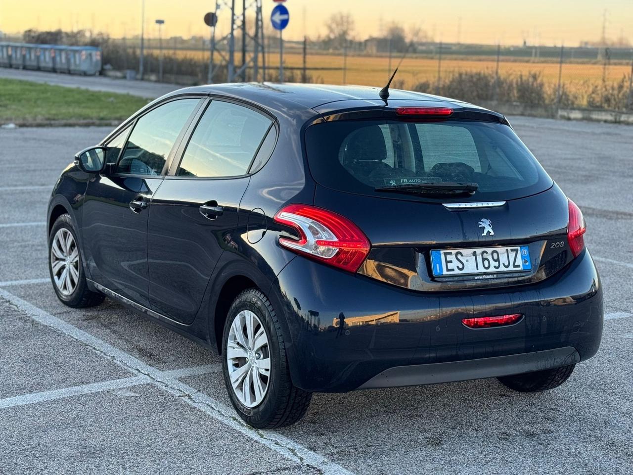 Peugeot 208 1.4 HDi 68 CV 5 porte Active
