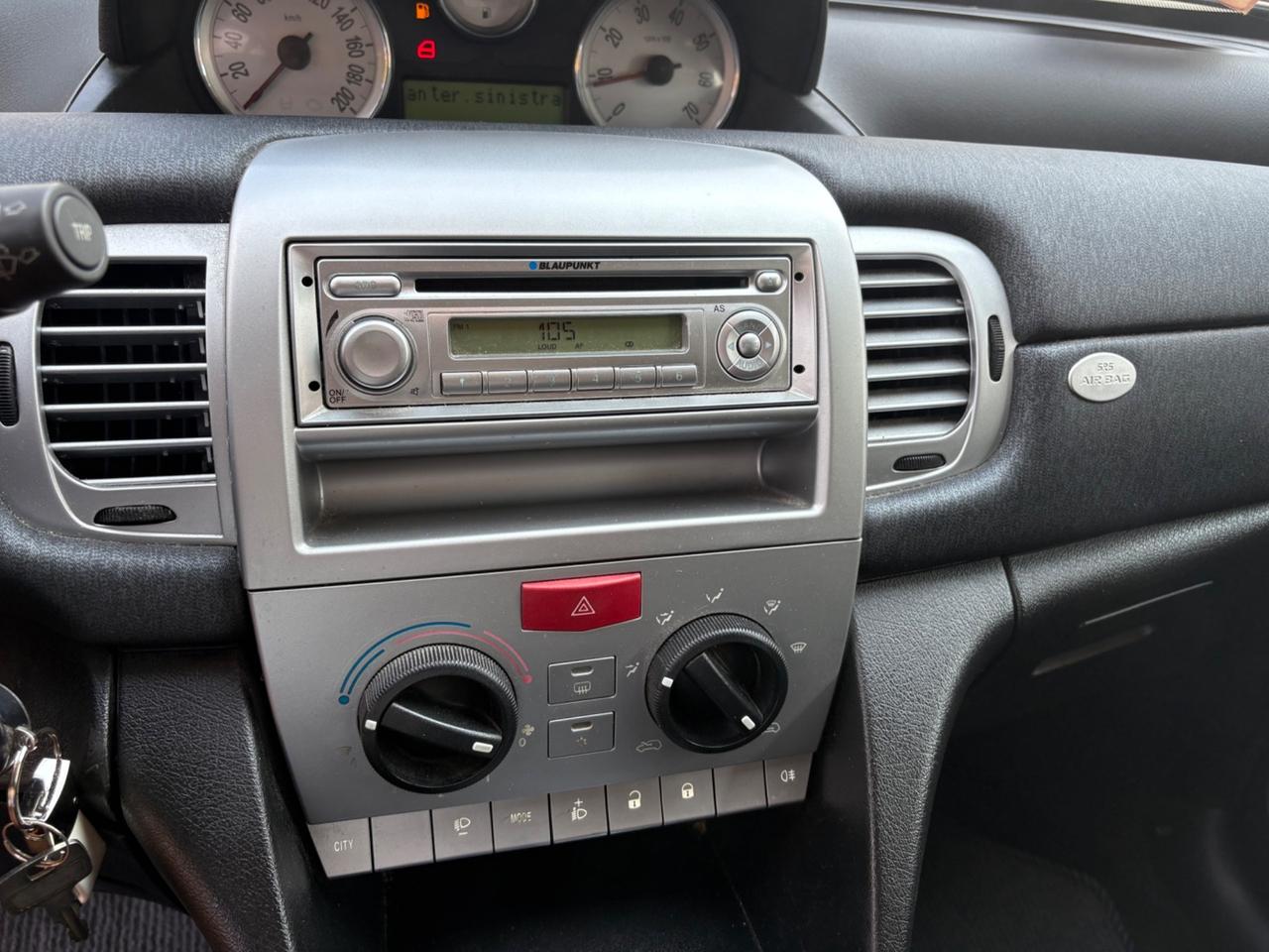 Lancia Ypsilon 1.2 69 CV Platinum NEOPATENTATI