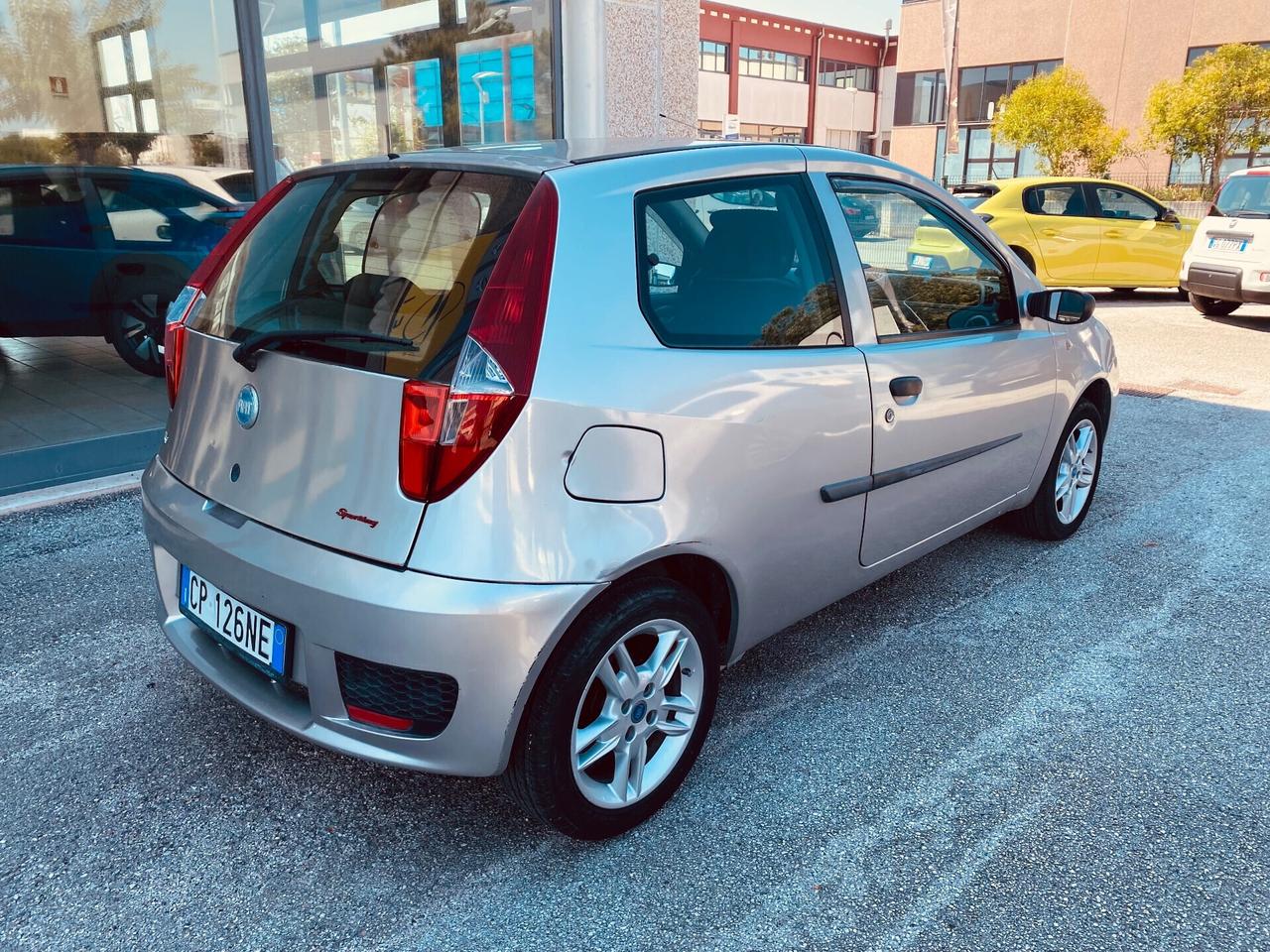 Fiat Punto 1.2 16V 3 porte - 2004