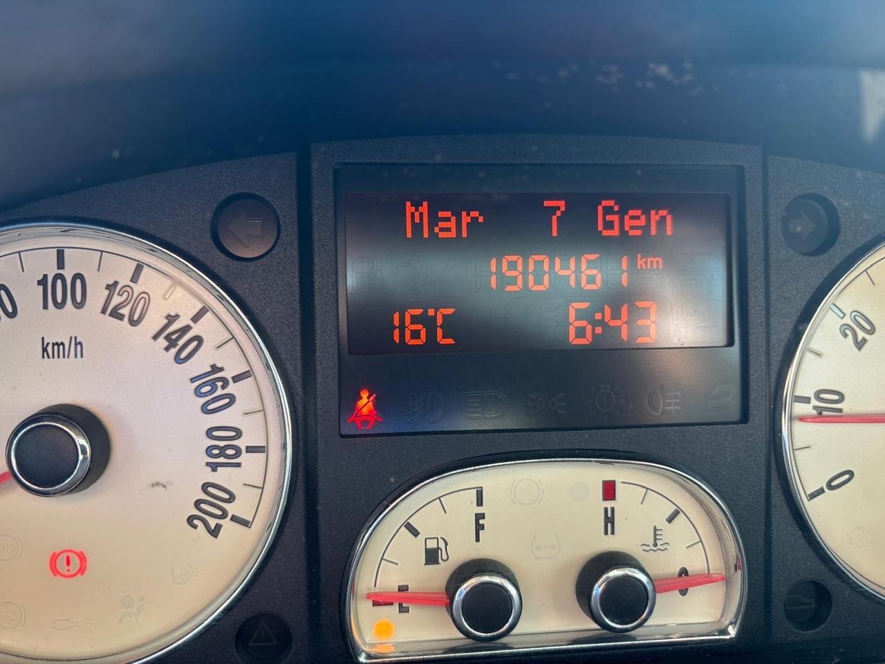 Lancia MUSA 1.4 16V S&S Platino