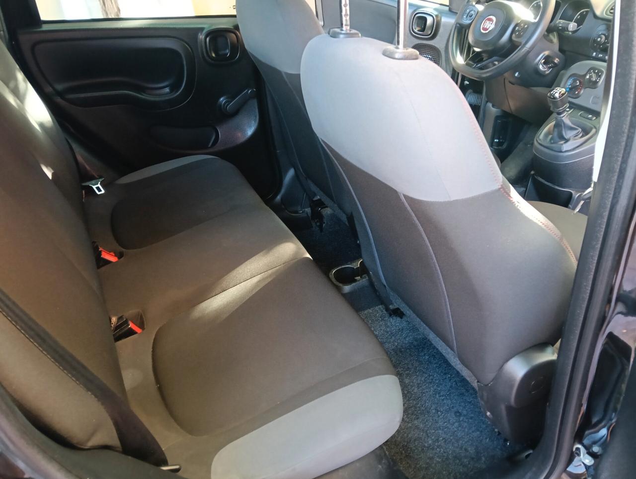 Fiat Panda 1.2 Lounge Uniprop. Full .Opt. EURO 6 DA ESPOSIZIONE