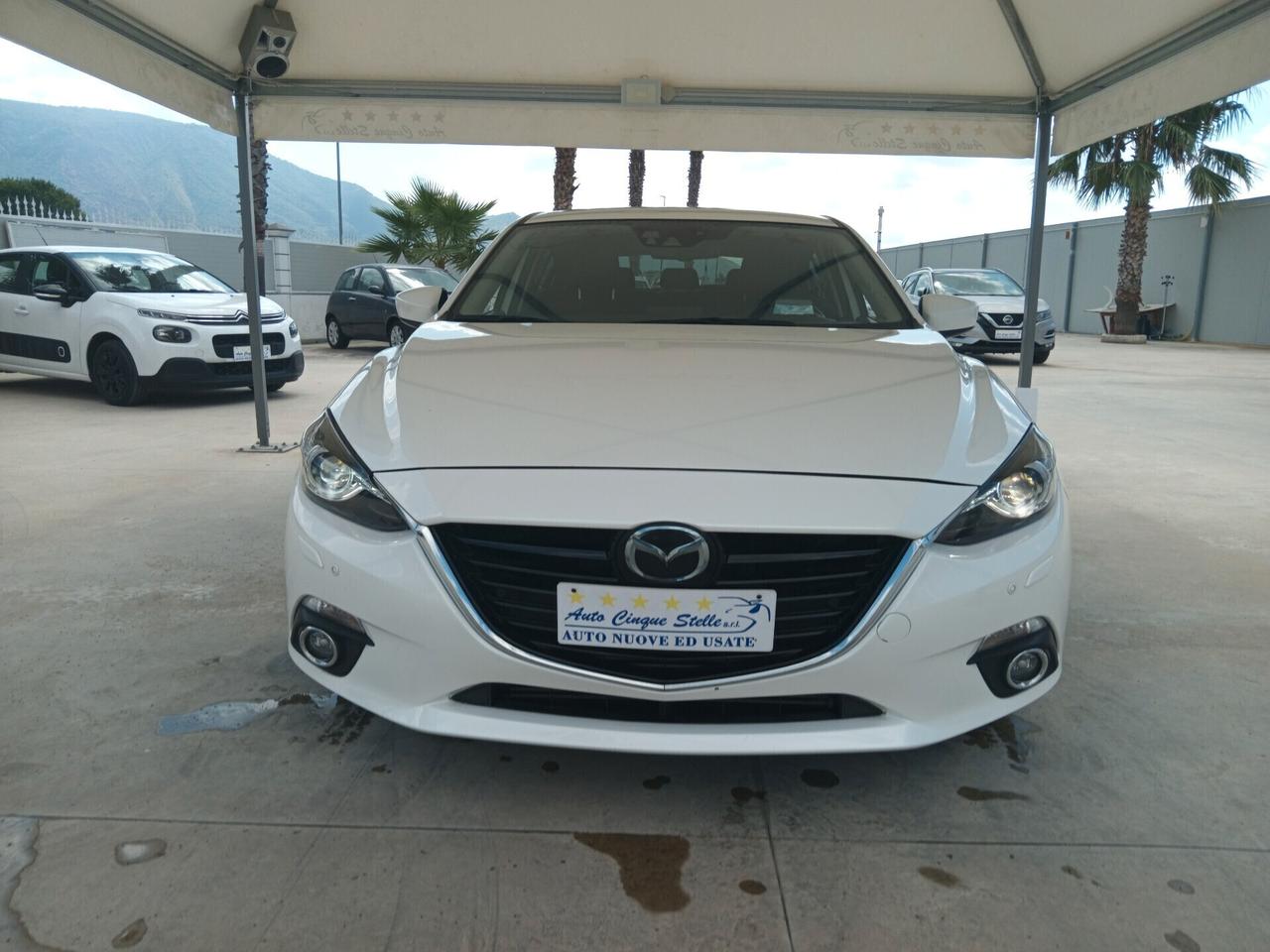 MAZDA 3 DISEL 2.2 C.V 150 AUTOM IL TOP CON PROB I AL MOTORE