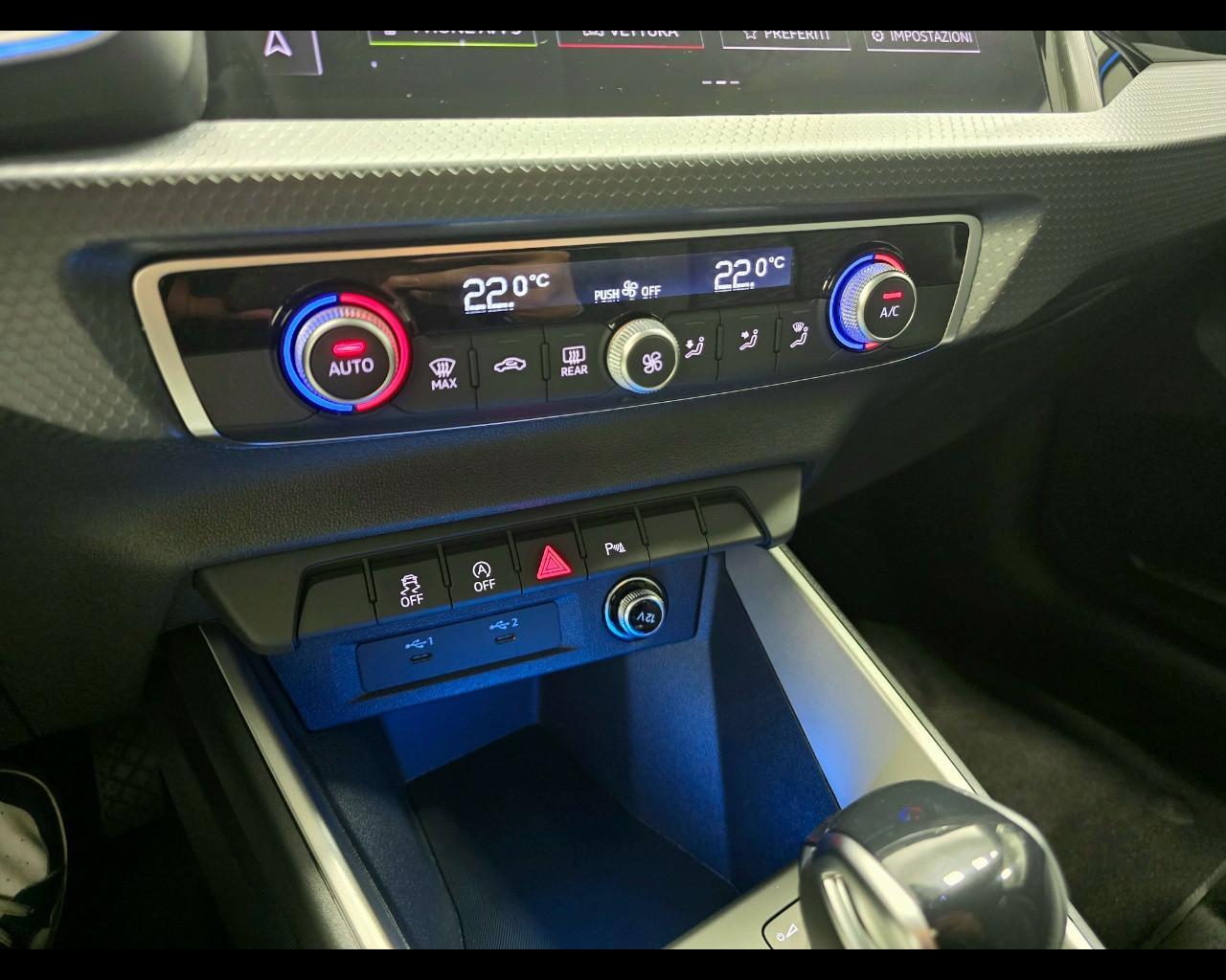 AUDI A1 SPORTBACK 30 TFSI S-TRONIC S-LINE EDITION