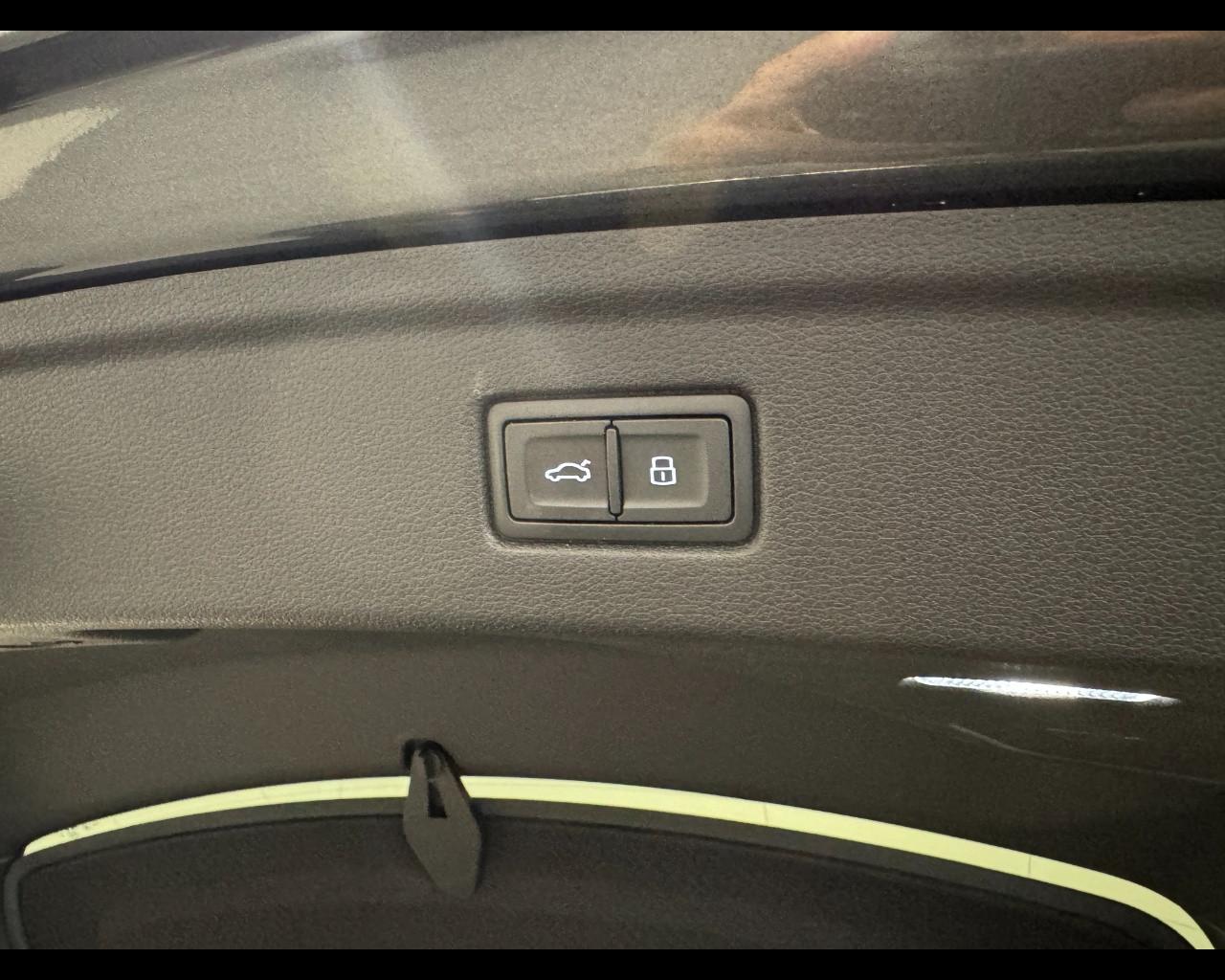 AUDI A5 SPORTBACK 40 TDI MHEV S-TRONIC S LINE EDITION