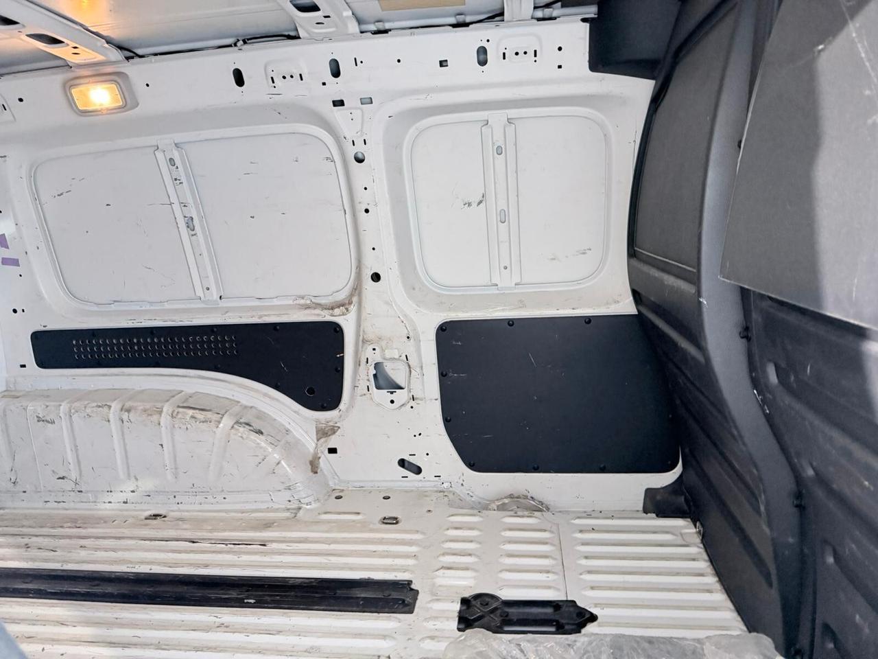 Volkswagen Caddy 1.4 TGI Maxi