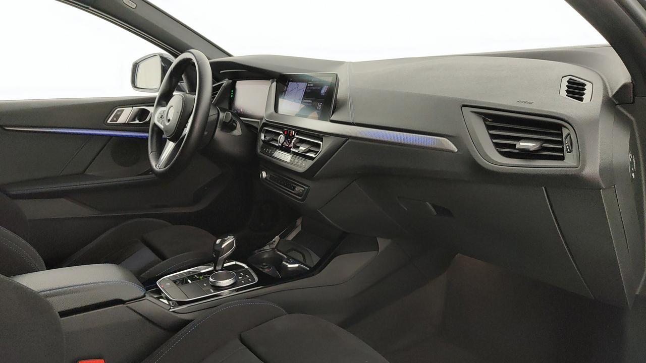 BMW Serie 1 F40 - 120d xdrive Msport auto