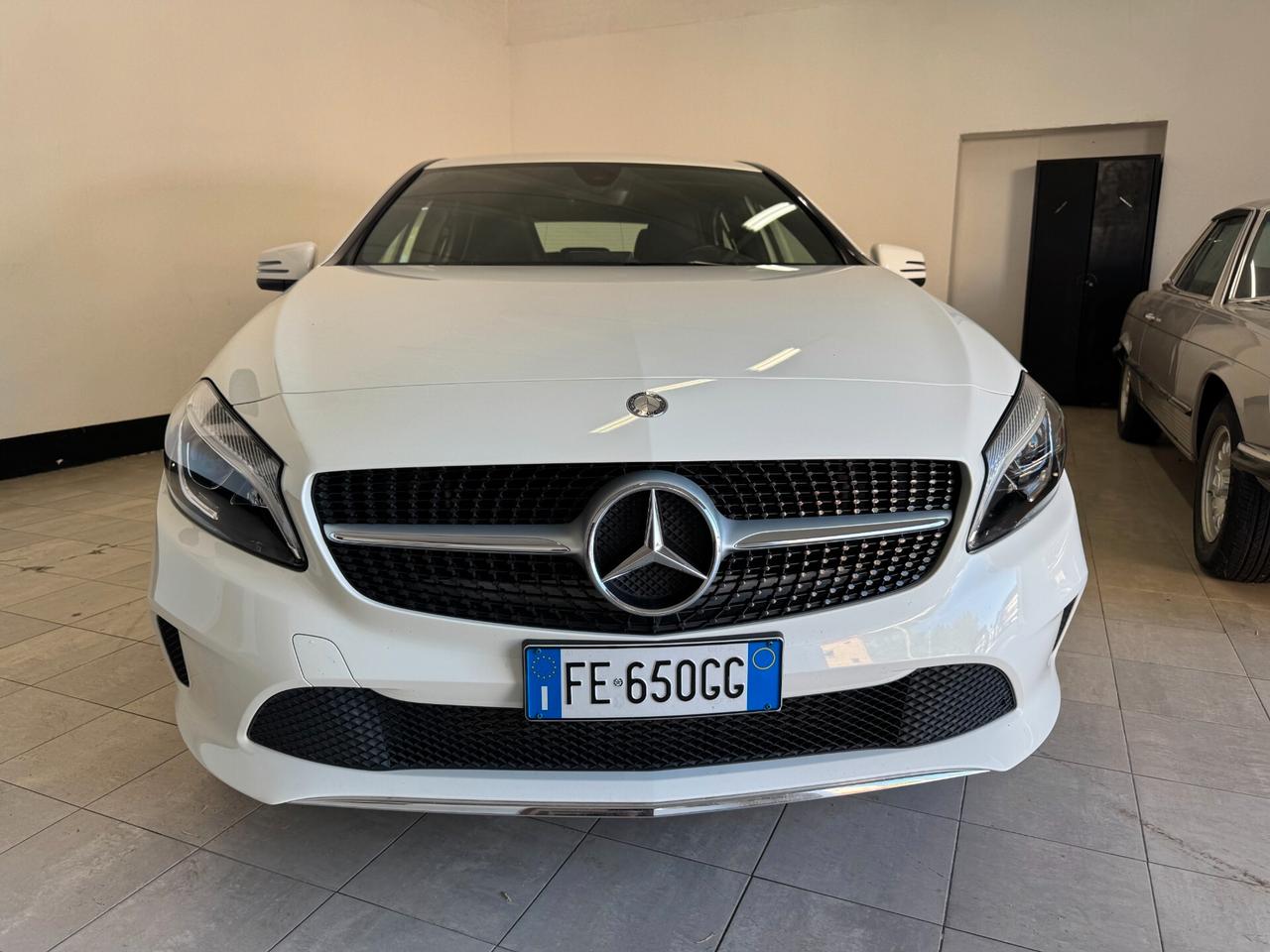 Mercedes-benz A 180d Sport Activity edition auto