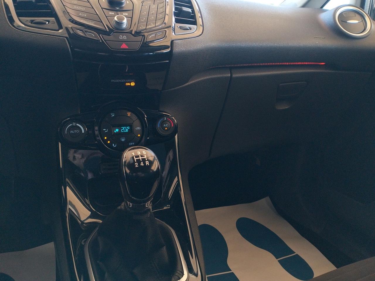 Ford Fiesta 1.0 EcoBoost 100CV 5 porte Titanium - NEOPATENTATI