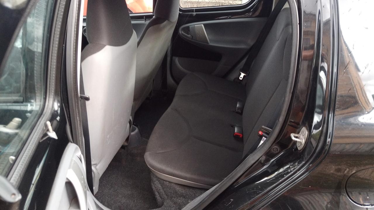 Toyota Aygo 1.0 12V VVT-i 5 porte Now