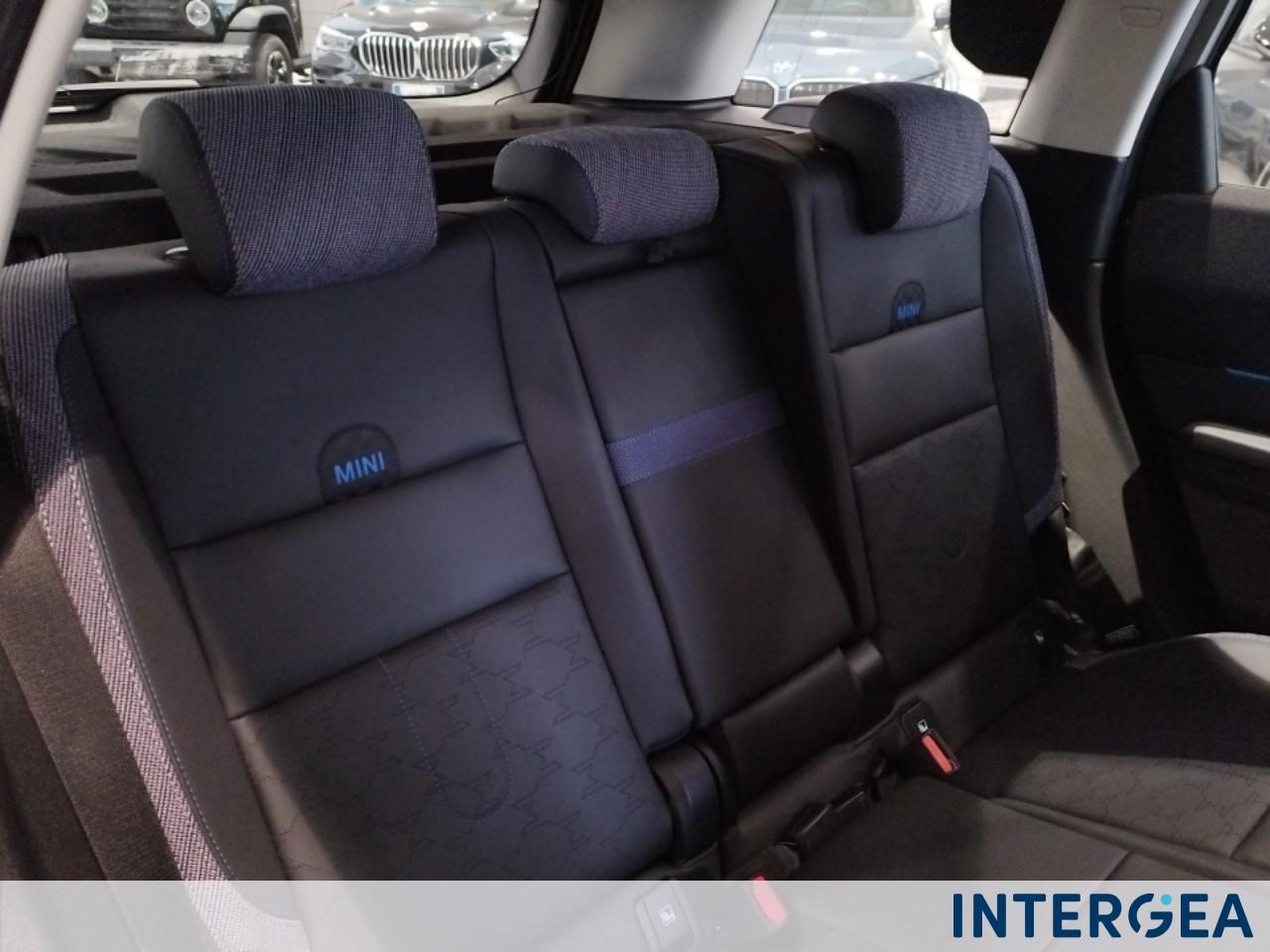 MINI Mini Countryman 1.5 48V C Classic auto