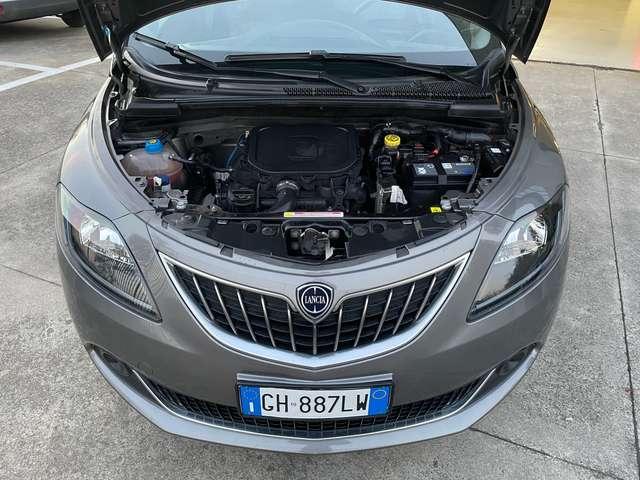 Lancia Ypsilon 1.0 FireFly 5p Hybrid Silver UNIPRO*NEOPATENTATI