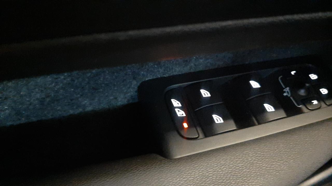 Volvo XC40 T5 Recharge Plug-in Hybrid automatico Core