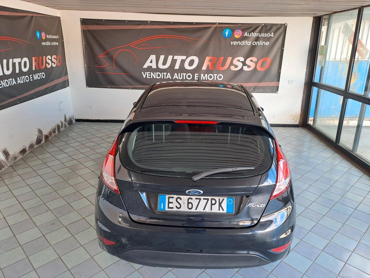 Ford Fiesta 1.5 TDCi 75CV 5 porte Titanium