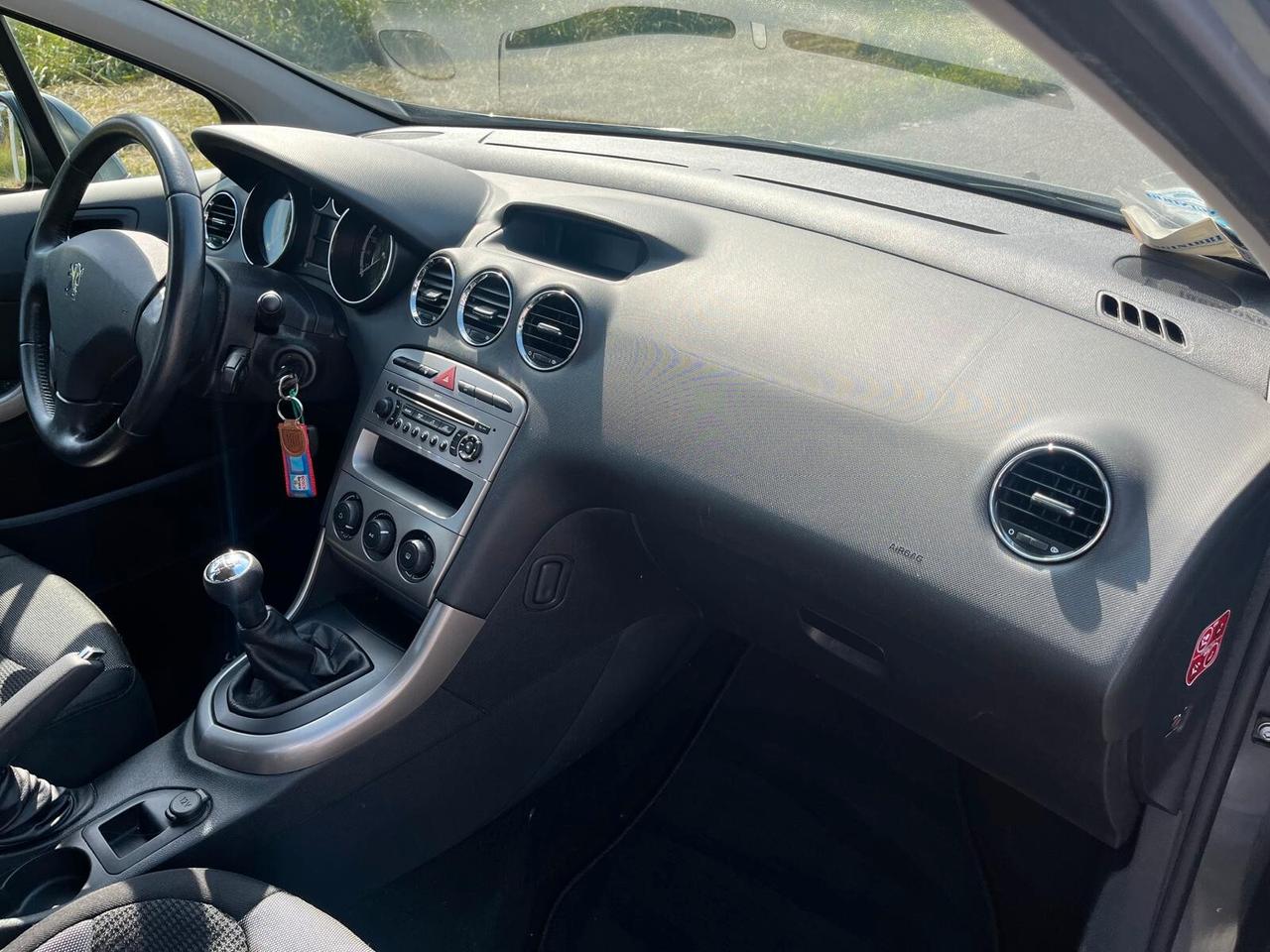 Peugeot 308 1.6 HDi 90CV 5p. Tecno