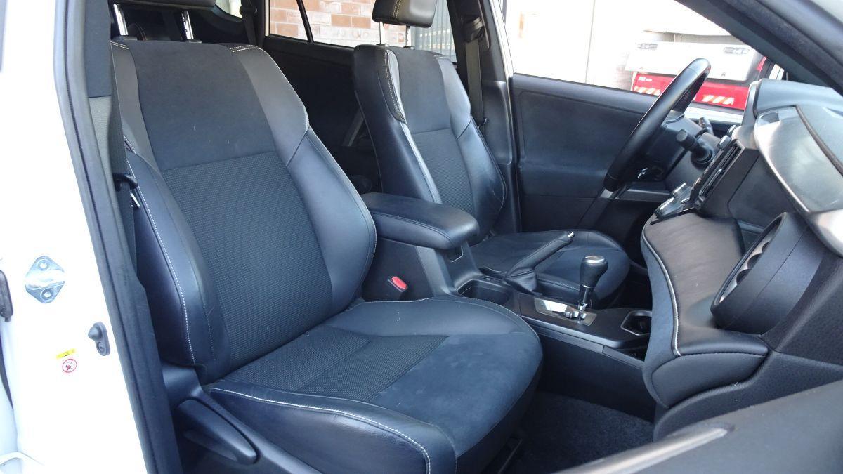 TOYOTA - RAV4 - 2.5 Hybrid 4WD Exclusive