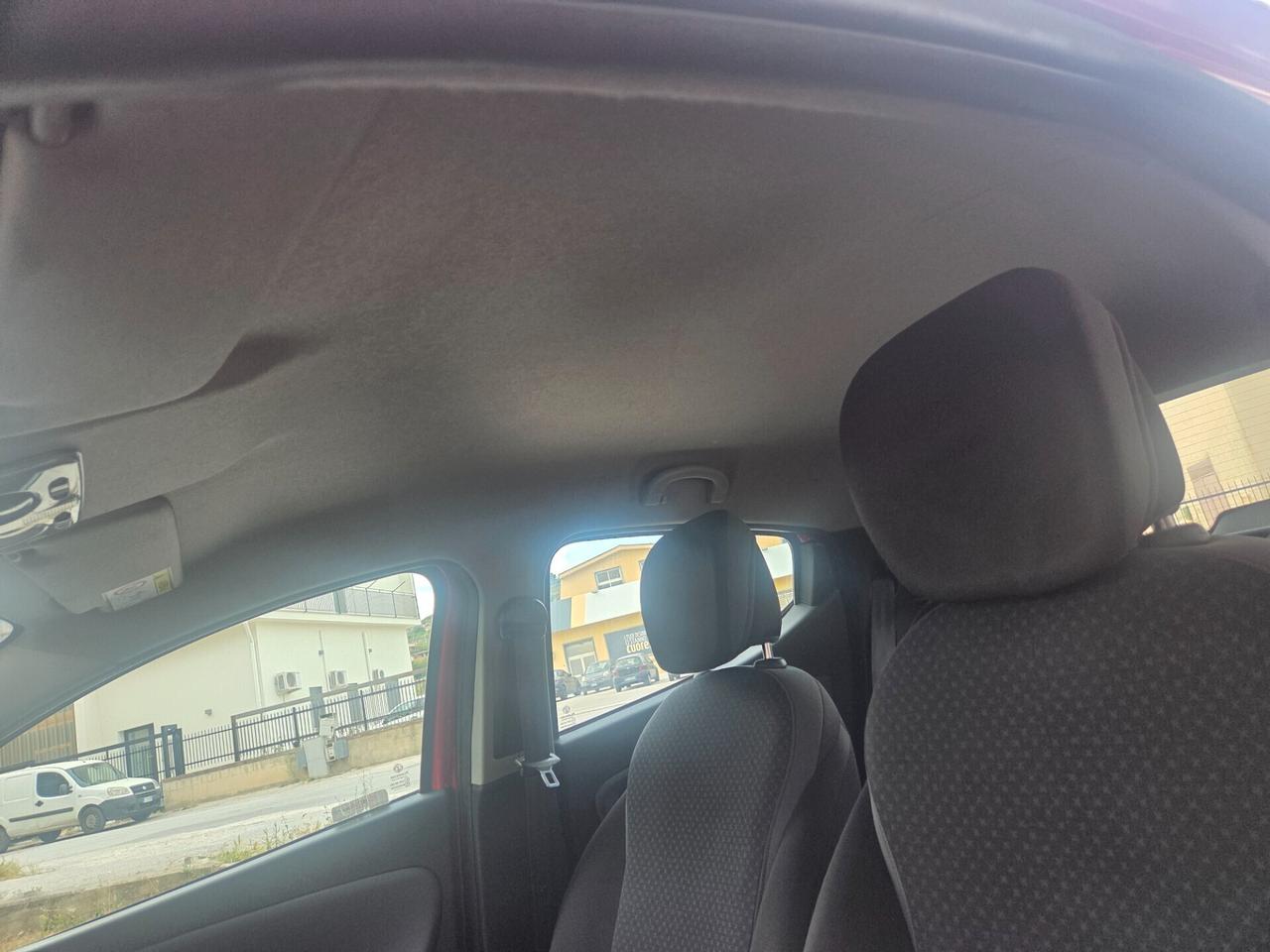 LANCIA YPSILON 1.2 BENZ 4 CILINDRI SOLI KM 66000 CERTIF