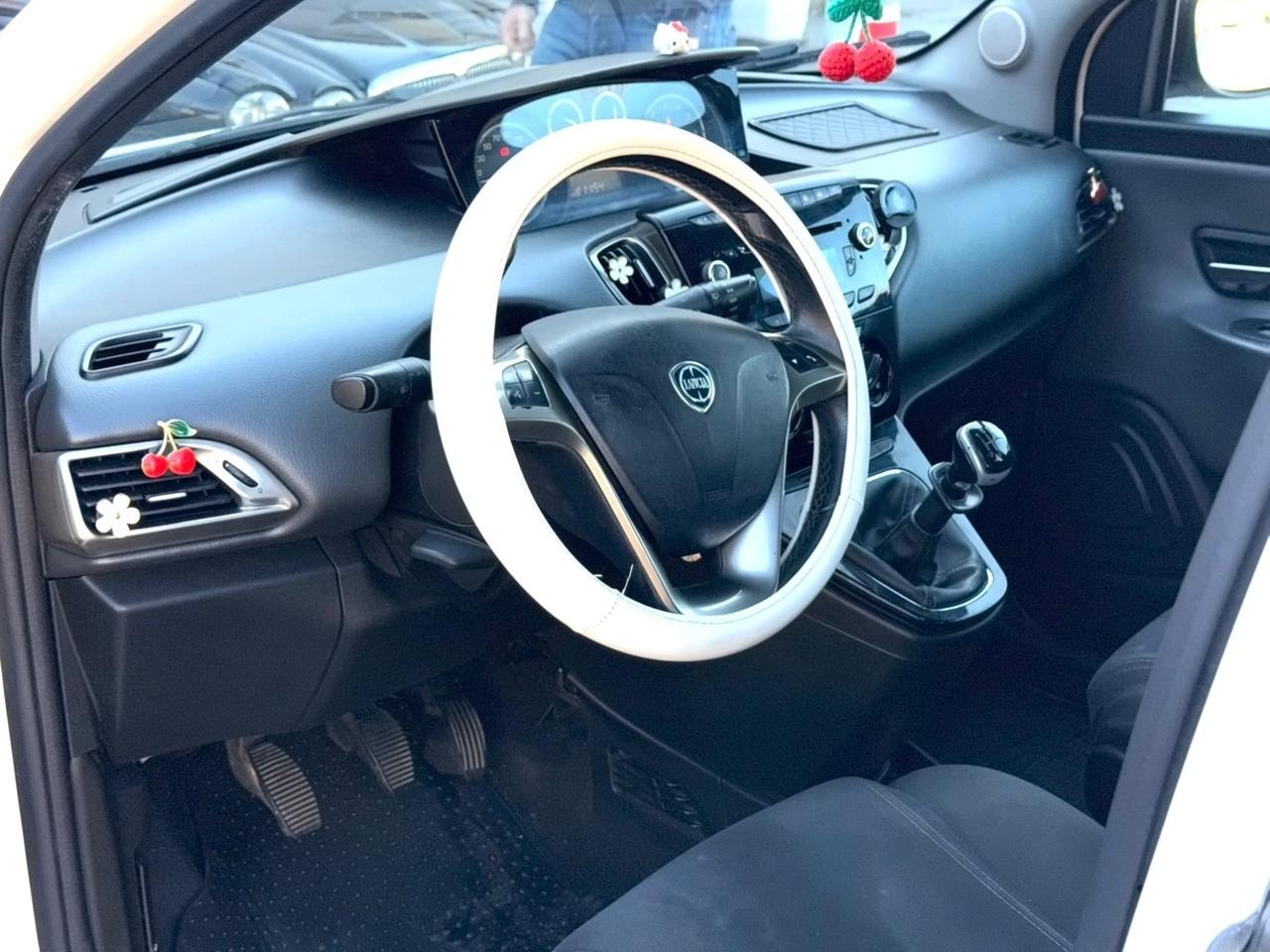 Lancia Ypsilon 1.2 69 CV 5 porte GPL Ecochic Gold