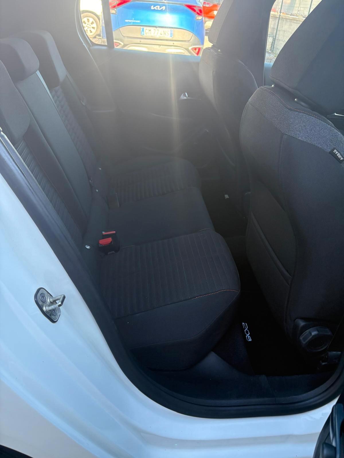 Peugeot 208 1500 HDI 102 CV