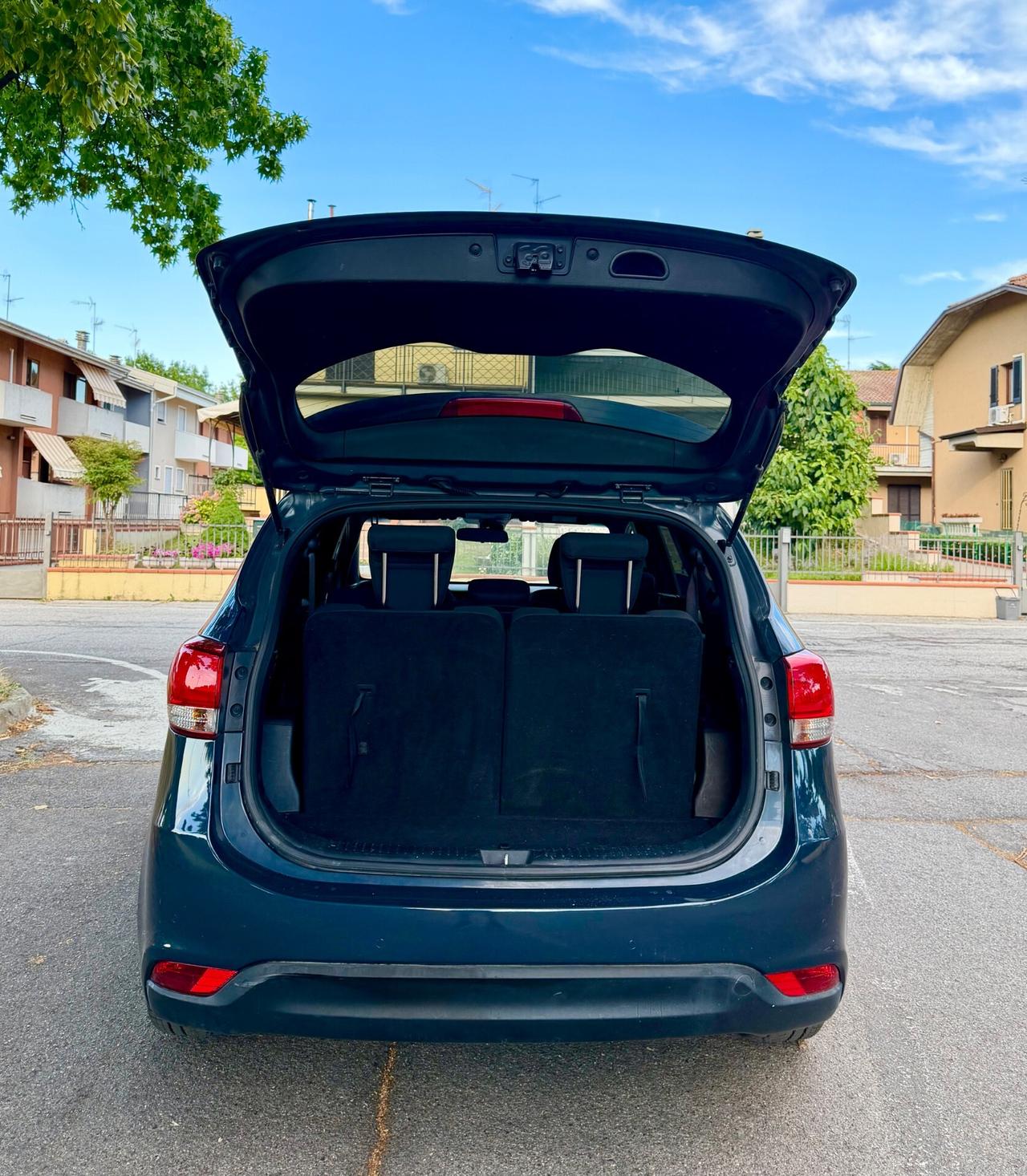 Kia Carens 1.7 CRDi .. 7 posti