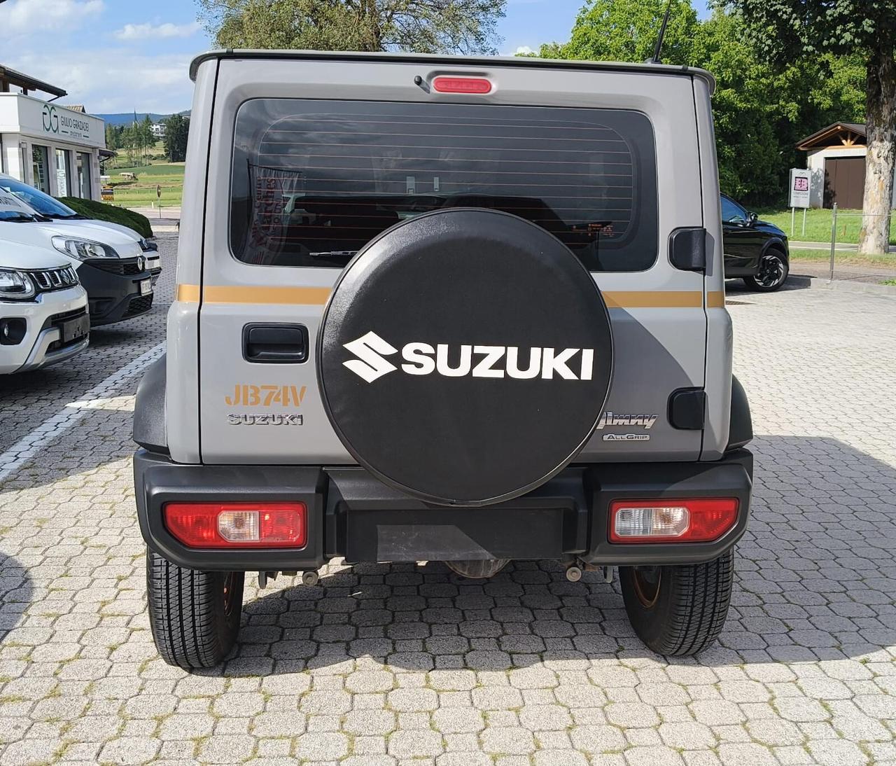 SUZUKI JIMNY 1.5 BENZINA 102CV 4X4 4WD AUTOVETTURA 4 POSTI
