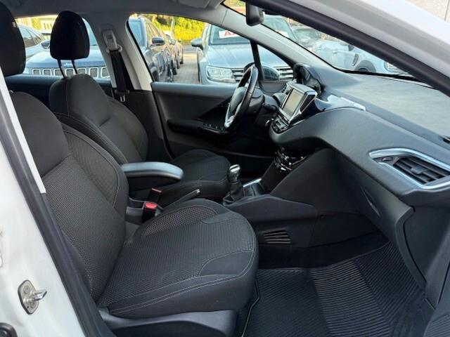 Peugeot 208 1.2 e-VTi 82CV Allure - 2017