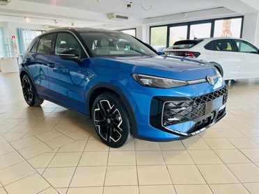 VOLKSWAGEN T-Roc R-Line 1.5 eTSI ACT 150 CV DSG