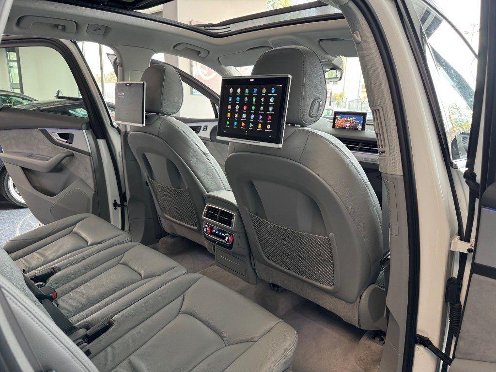 Audi Q7 3.0 TDI 272 CV quattro S-line Tetto Matrix Schermi