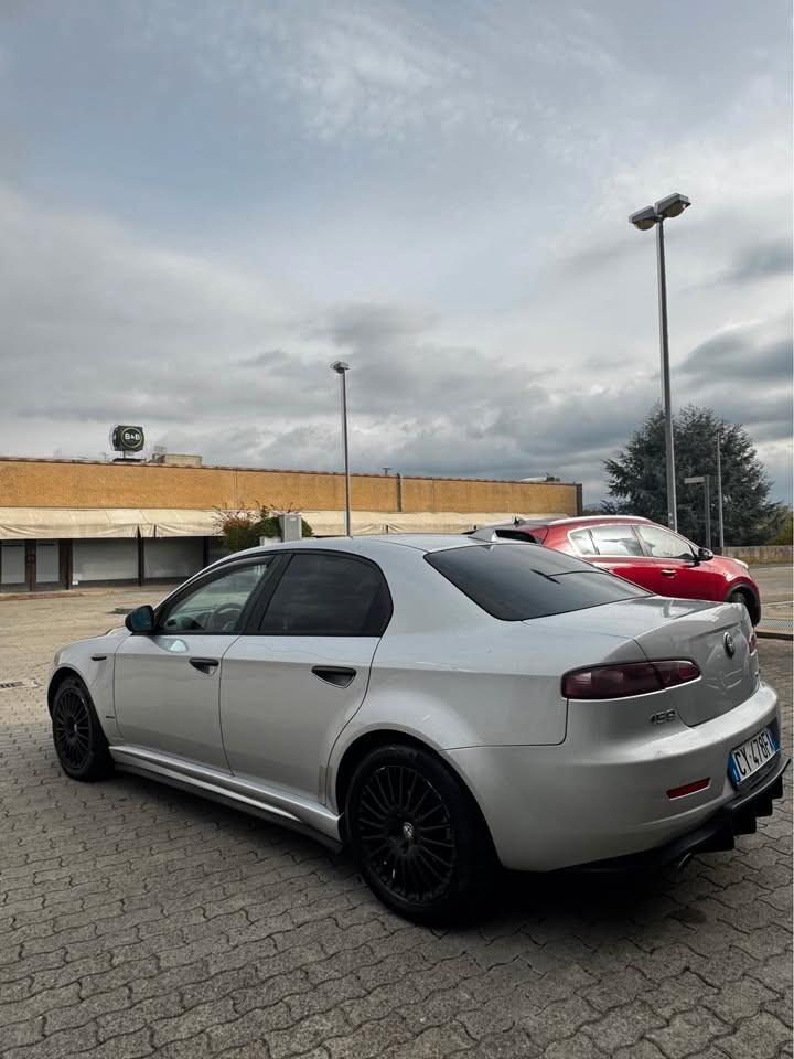 Alfa Romeo 159 1.9 JTDm 16V Distinctive