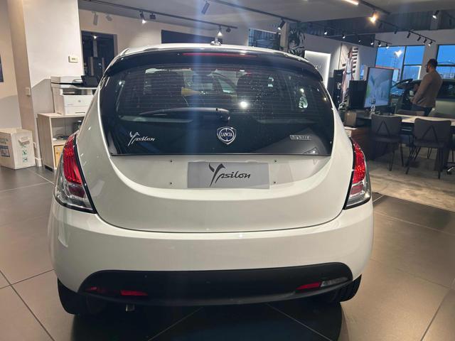 LANCIA Ypsilon 1.0 FireFly 5 porte S&S Hybrid Silver Plus