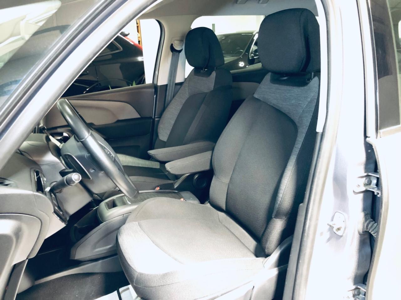 Citroen Grand C4 SpaceTourer hDi 130 EAT8 7posti