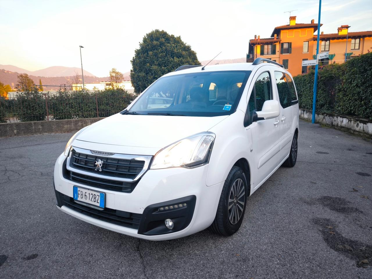 PEUGEOT PARTNER TEPEE 1,6 HDI – OK NEOPATENTATI