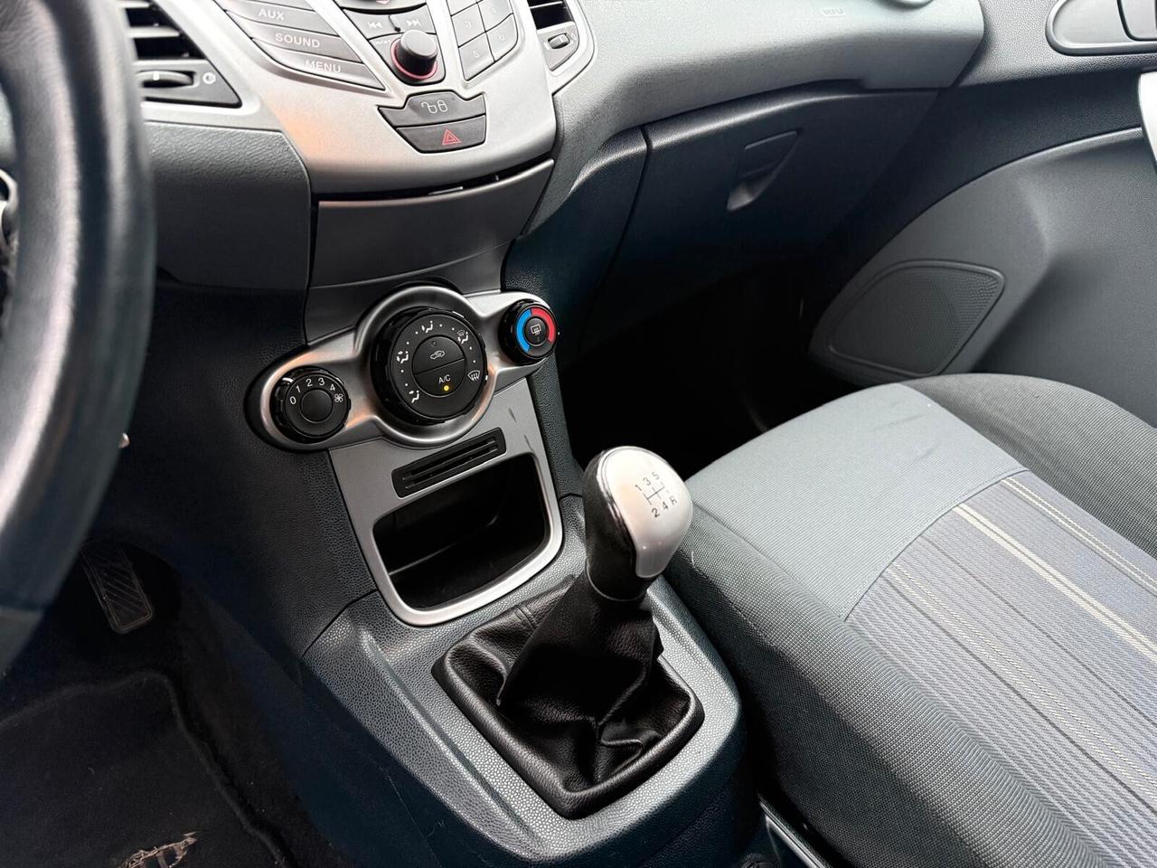 Ford Fiesta 1.2 Benzina Neopatentati