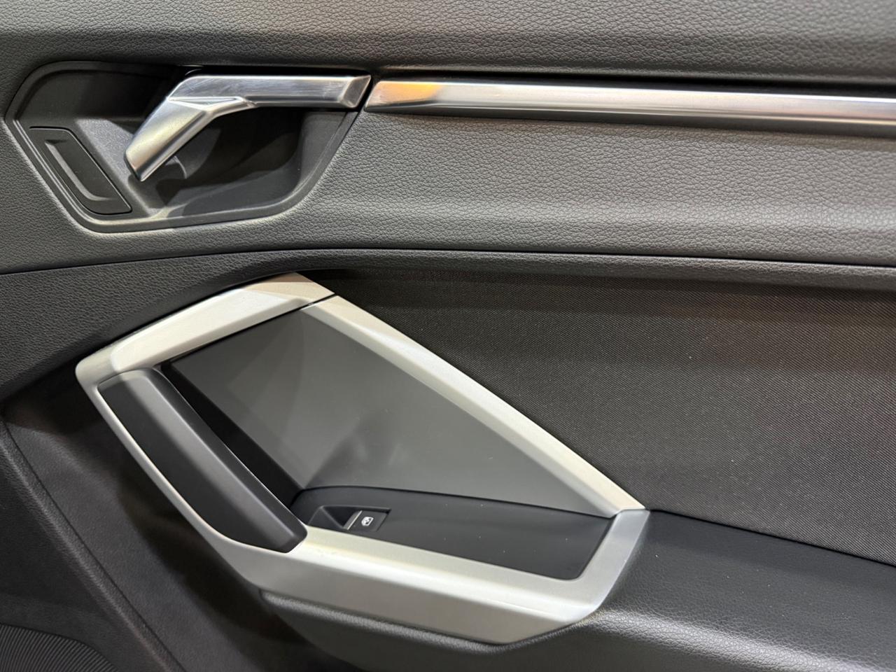 Audi Q3 35 2.0 tdi Business s-tronic 2019 !!